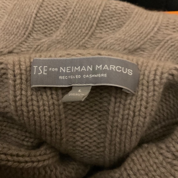 TSE Cashmere Sweater - L - Picture 4 of 4